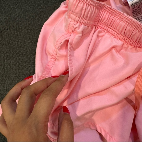 Billabong Board Shorts- Pre Loved- Medium - Picture 4 of 7